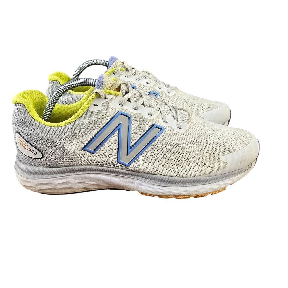 New Balance Womens Shoes Model 680 V7‎ Size 10 US White/Blue Running Sneakers